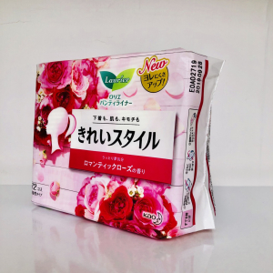 Băng vệ sinh hằng ngày 72 miếng Laurier Nhật Bản (hương hoa hồng)